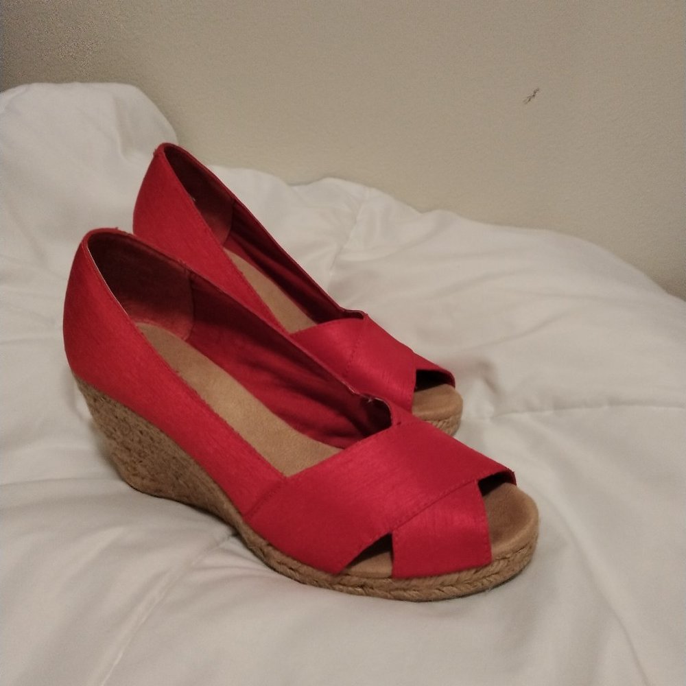 White Mountain - Red Sandals with wedge heel